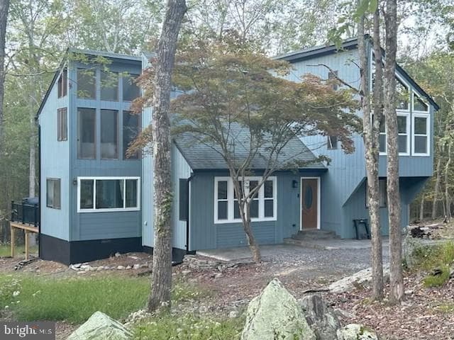 142 Saunders Drive photo 1