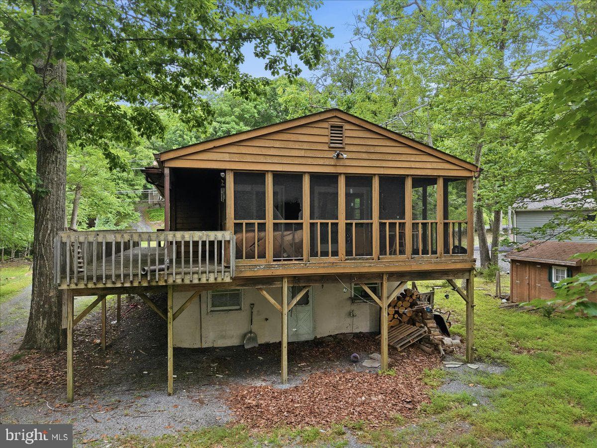 2342 Eagle Path, Bushkill