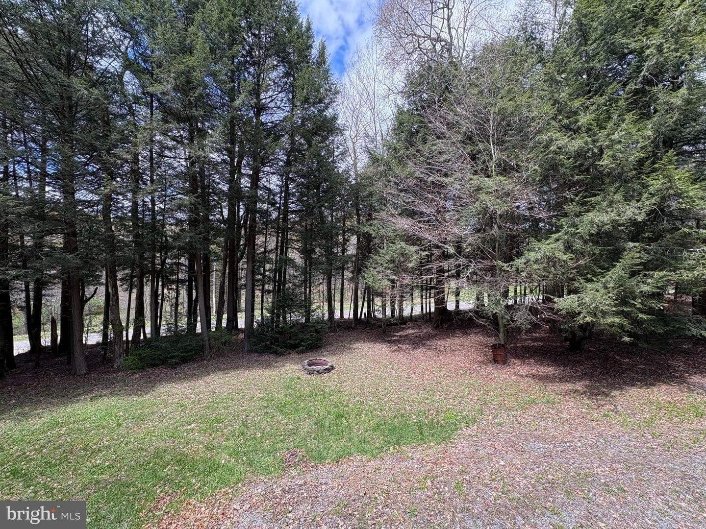 4 Hemlock Lane photo 74