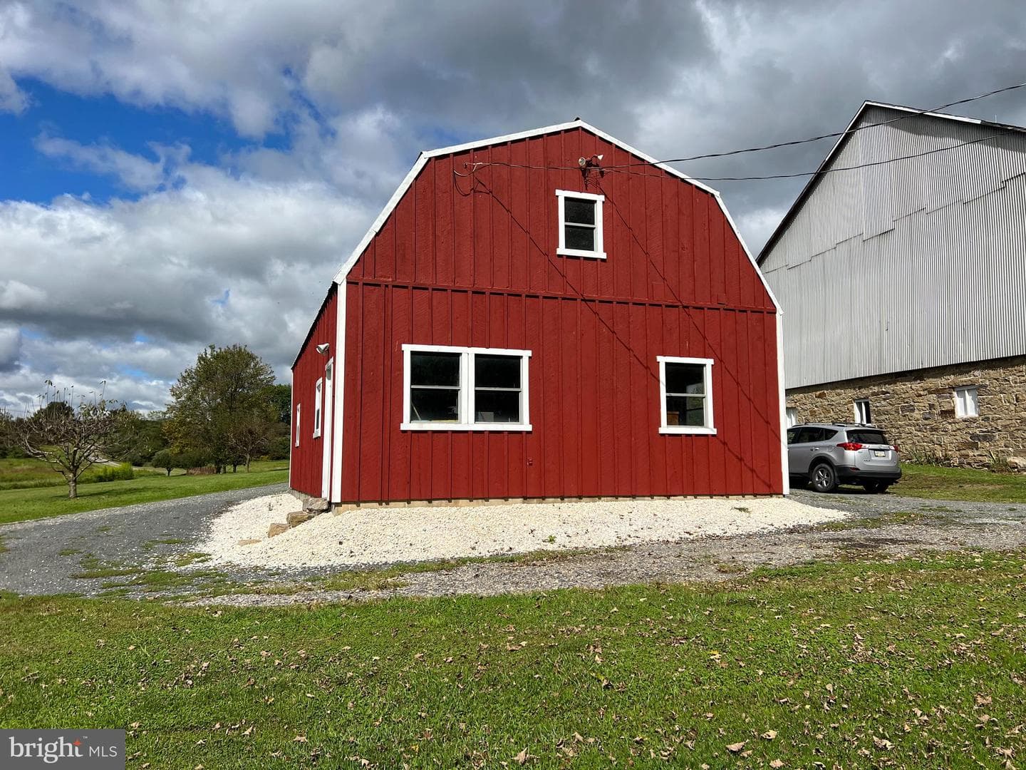1124 Sunbury Path photo 35