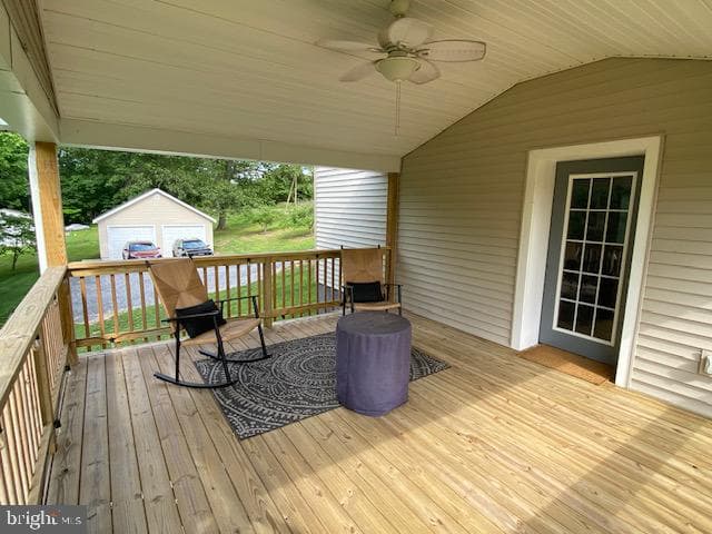 5660 Middle Ridge Road photo 20