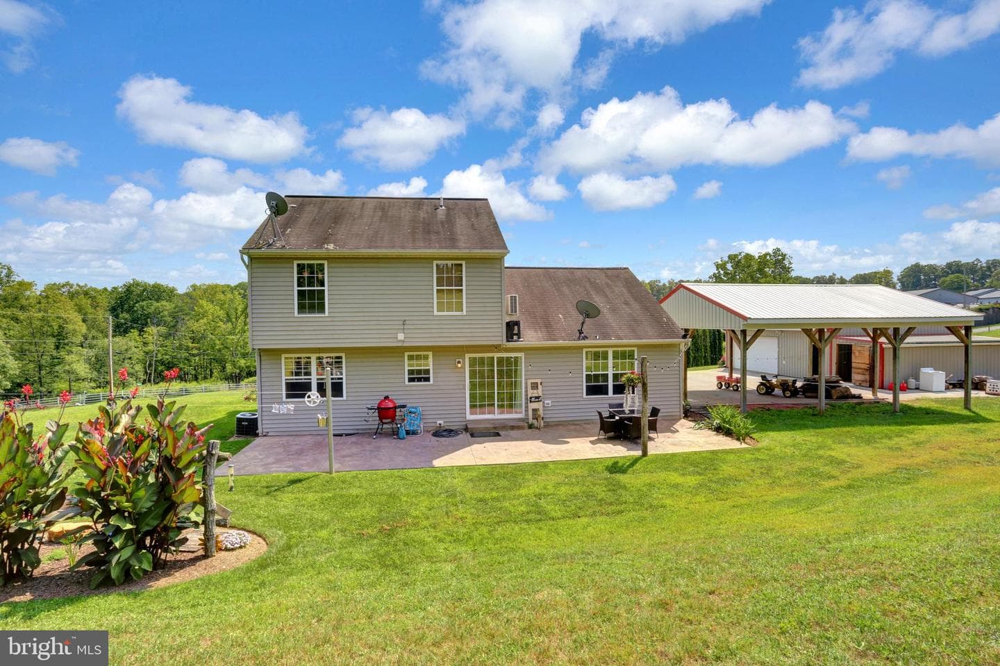 1304 Honeysuckle Hollow Rd photo 37
