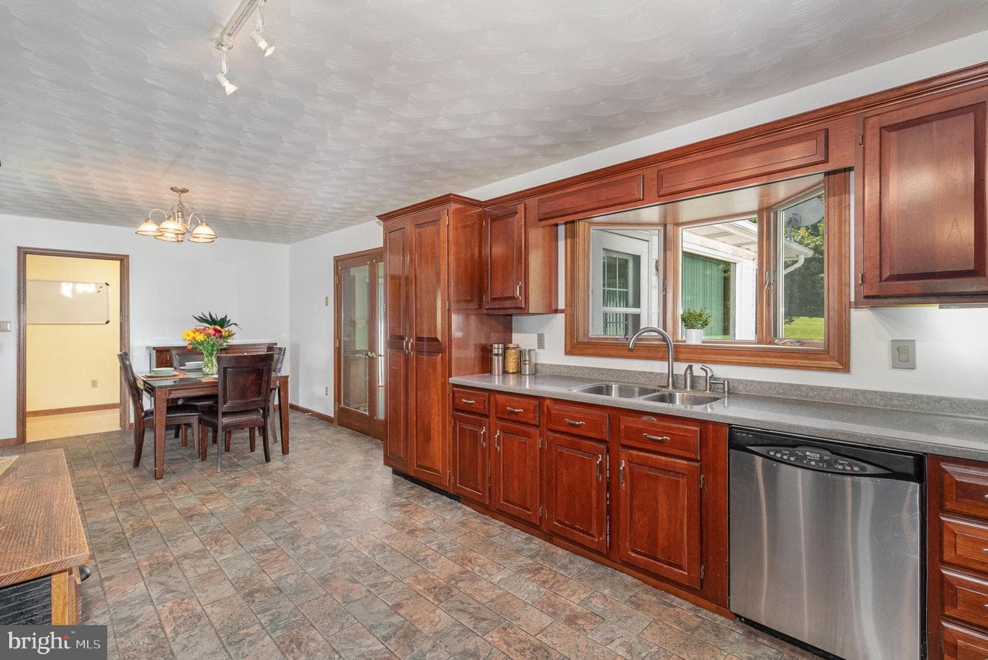 65 Baker Lane photo 4