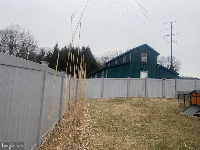 6810 Spring Road photo 18