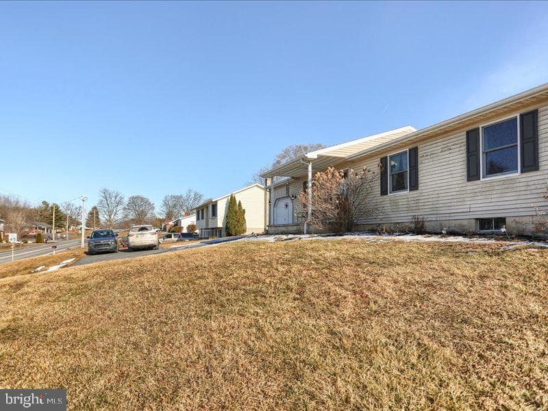 3390 Shermans Valley Road photo 2