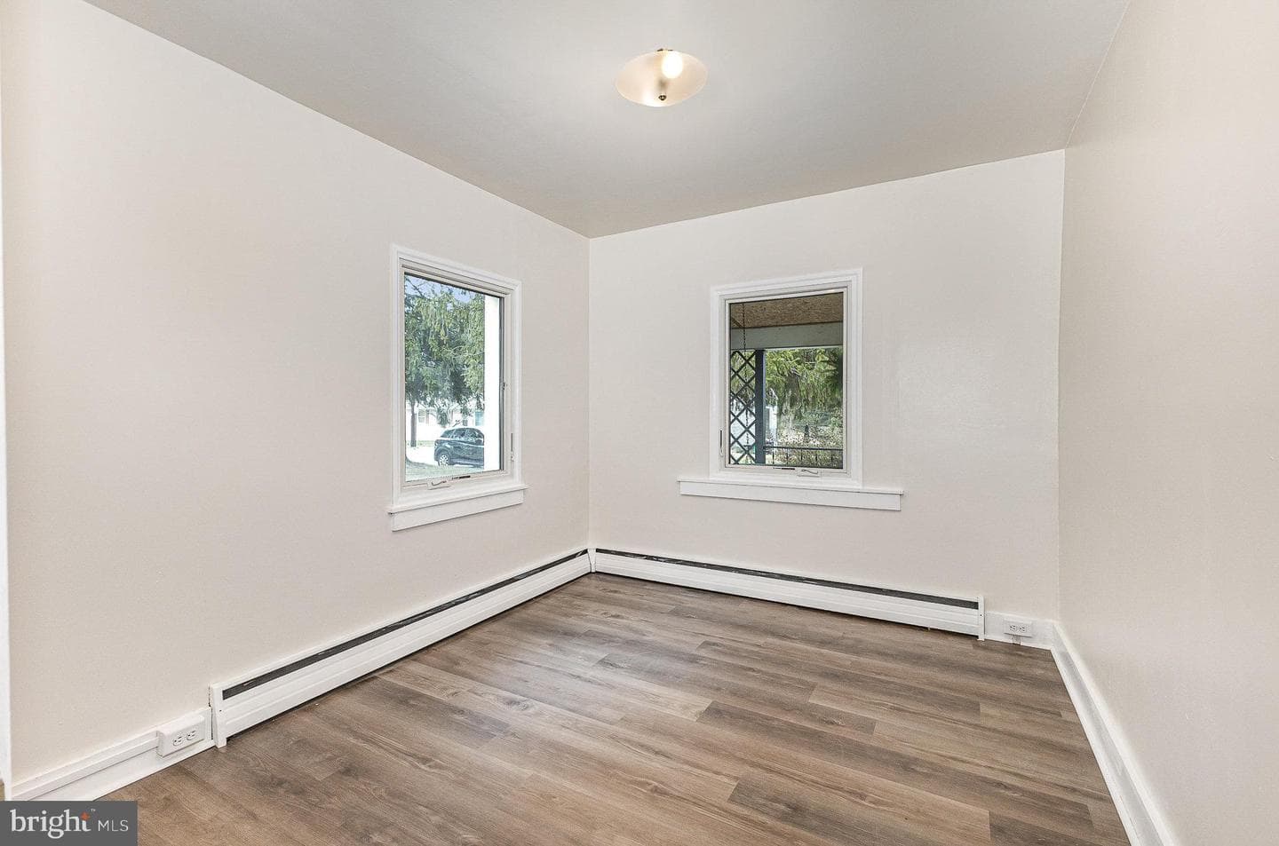536 Lansvale Street photo 14
