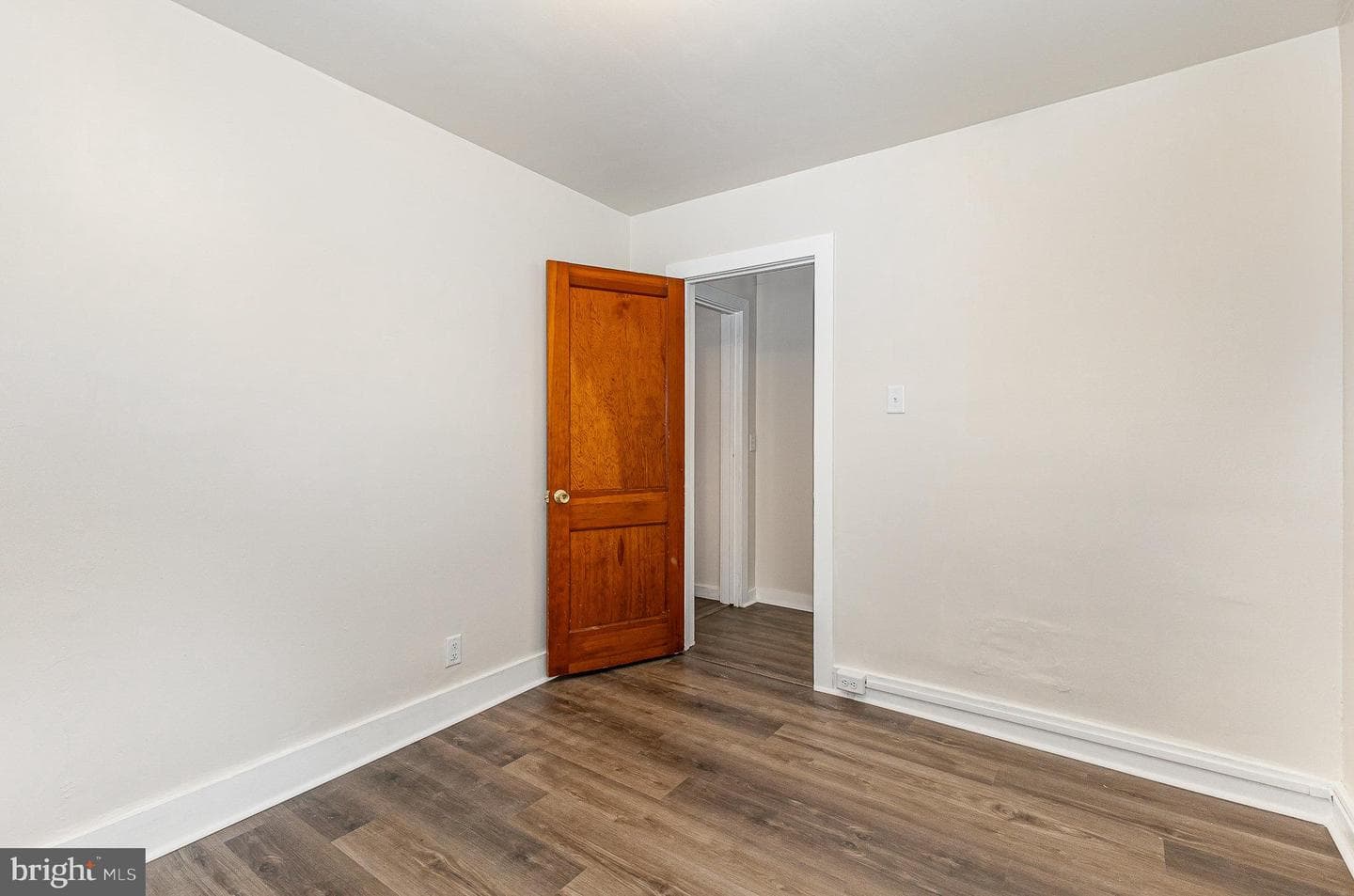 536 Lansvale Street photo 15