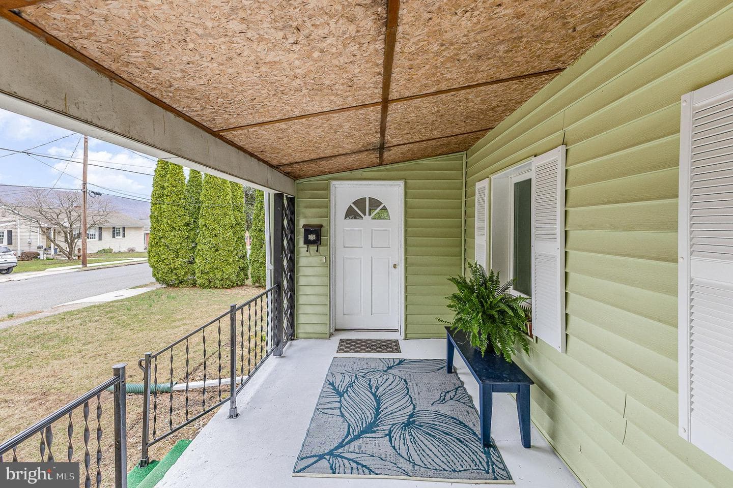 536 Lansvale Street photo 4