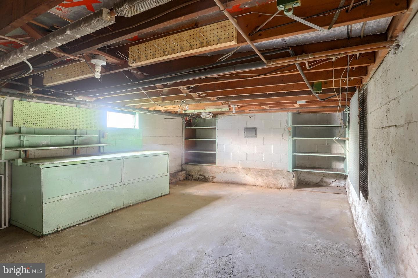 205 Greenwood Street photo 34