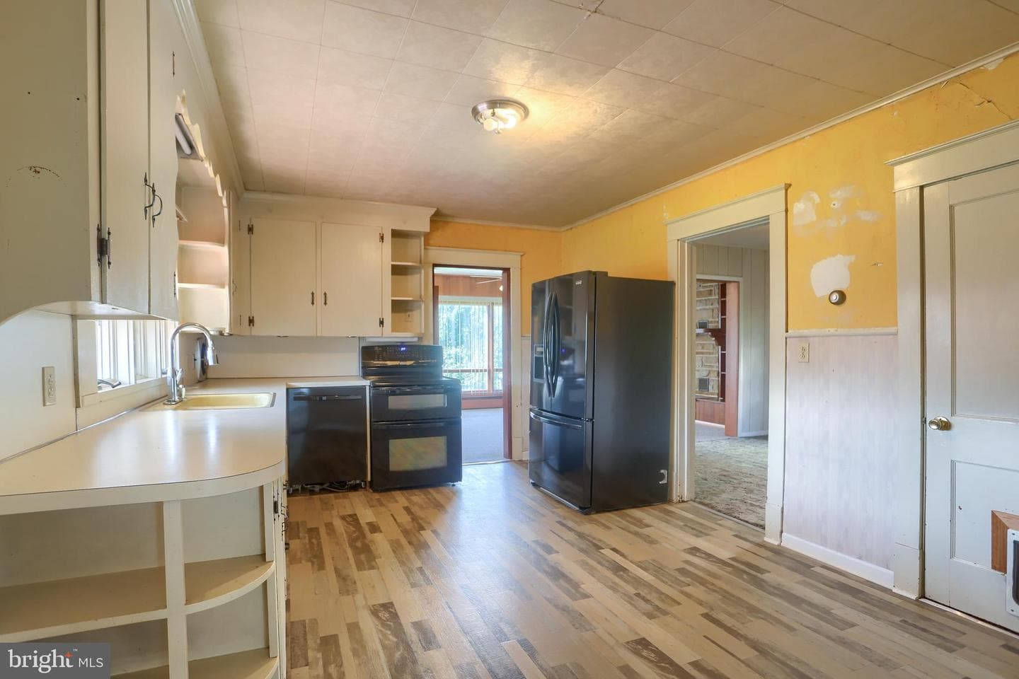 205 Greenwood Street photo 7