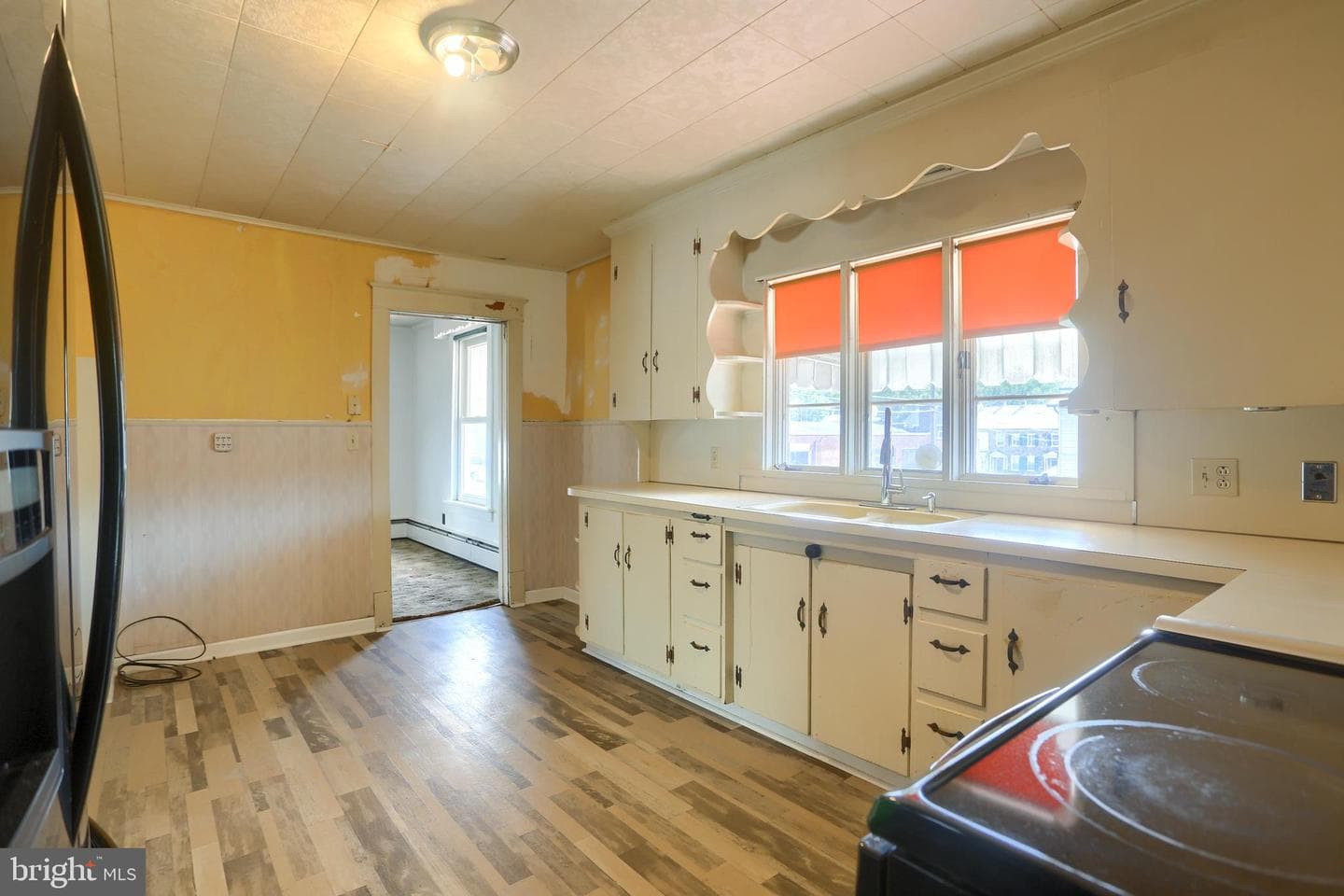 205 Greenwood Street photo 8