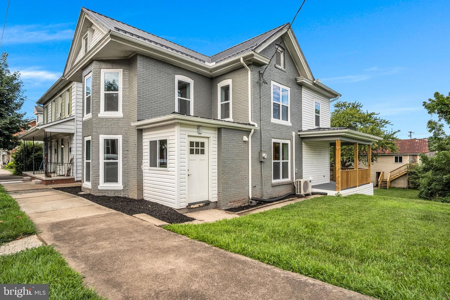 428 N 4th Street