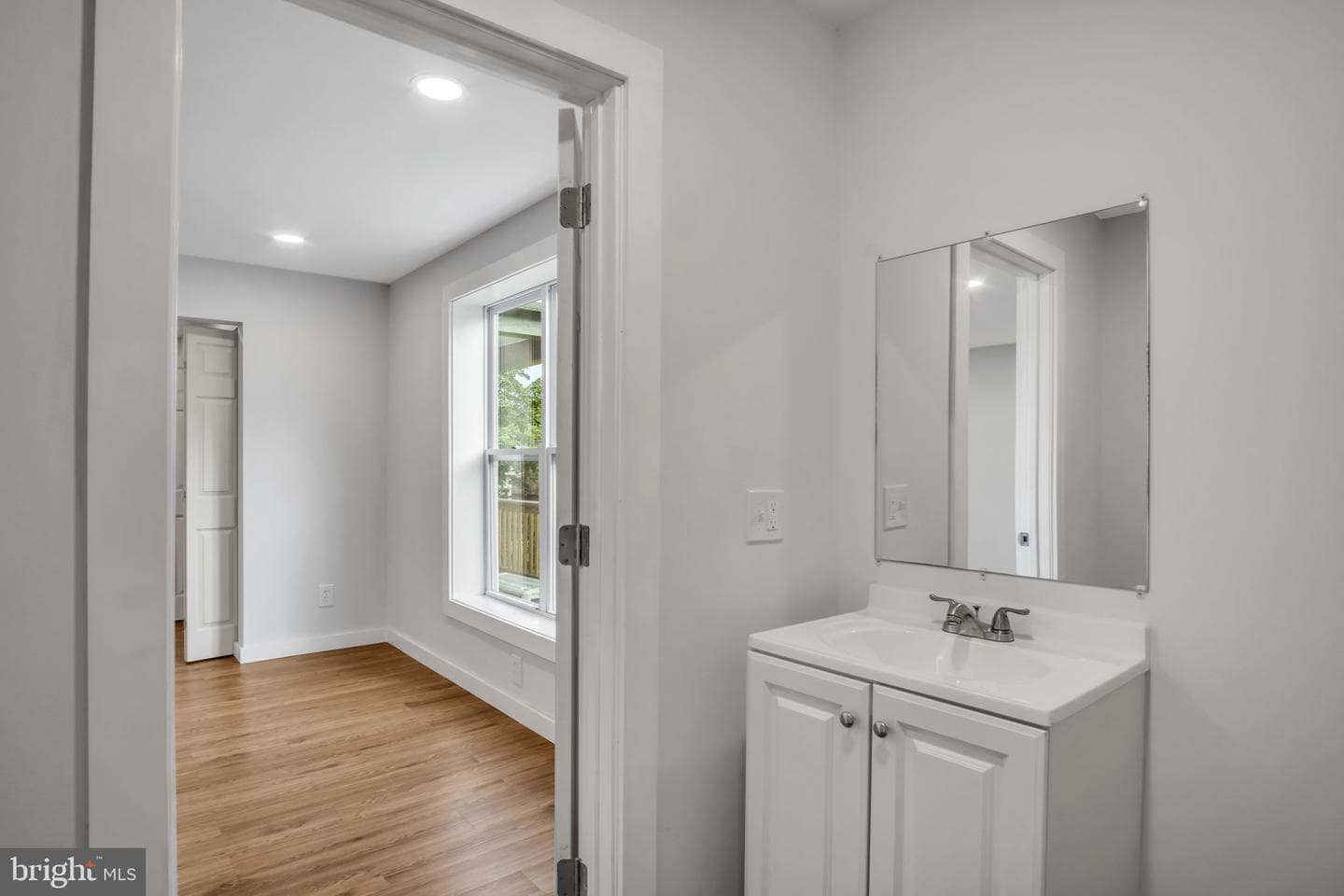 428 N 4th Street photo 9