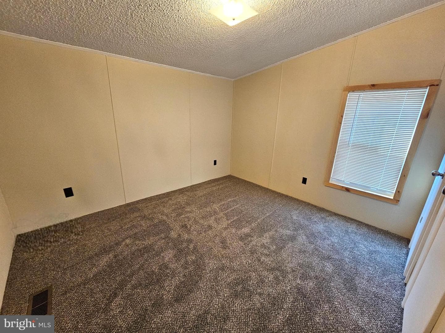 415 Meadow Lane photo 10