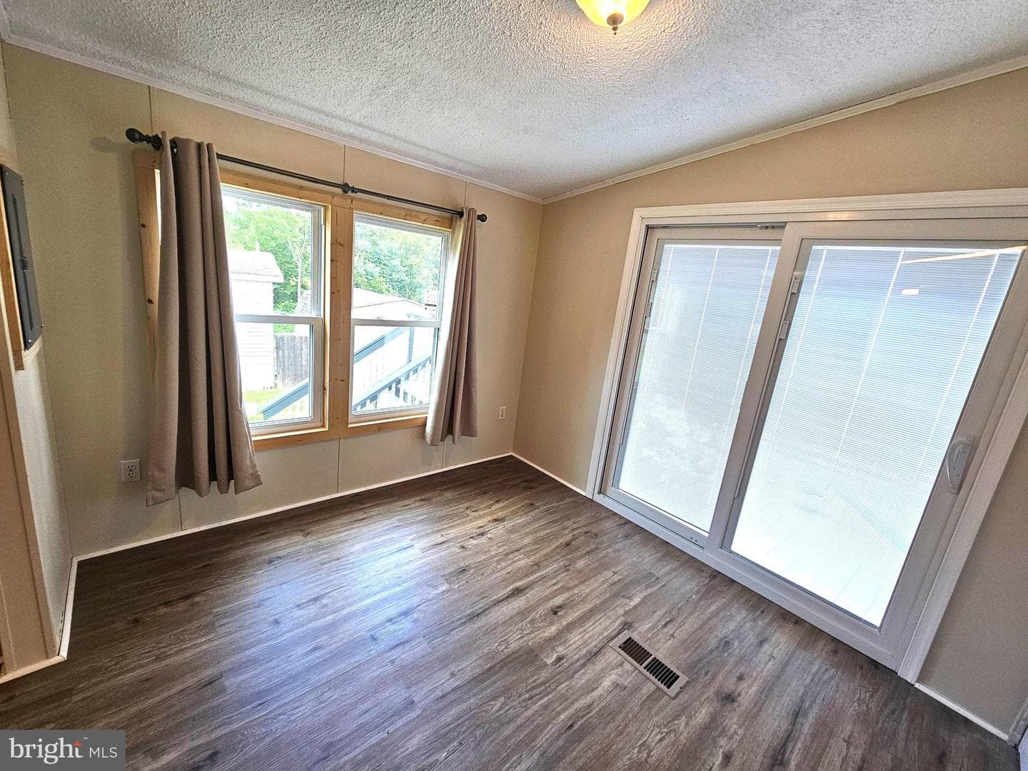 415 Meadow Lane photo 12