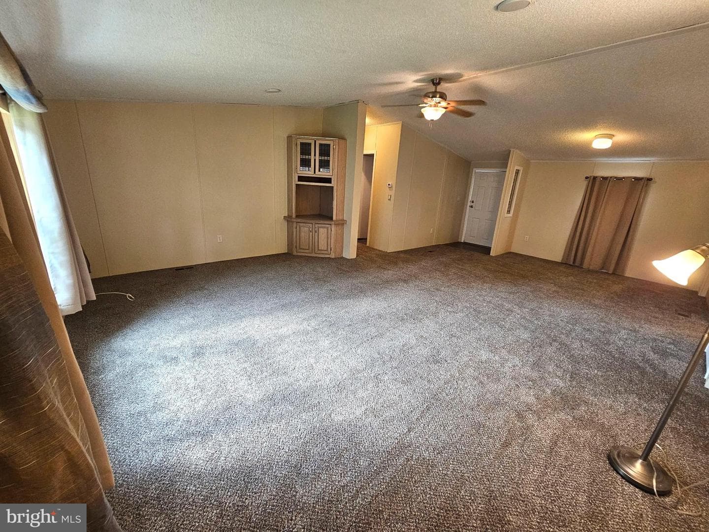 415 Meadow Lane photo 6