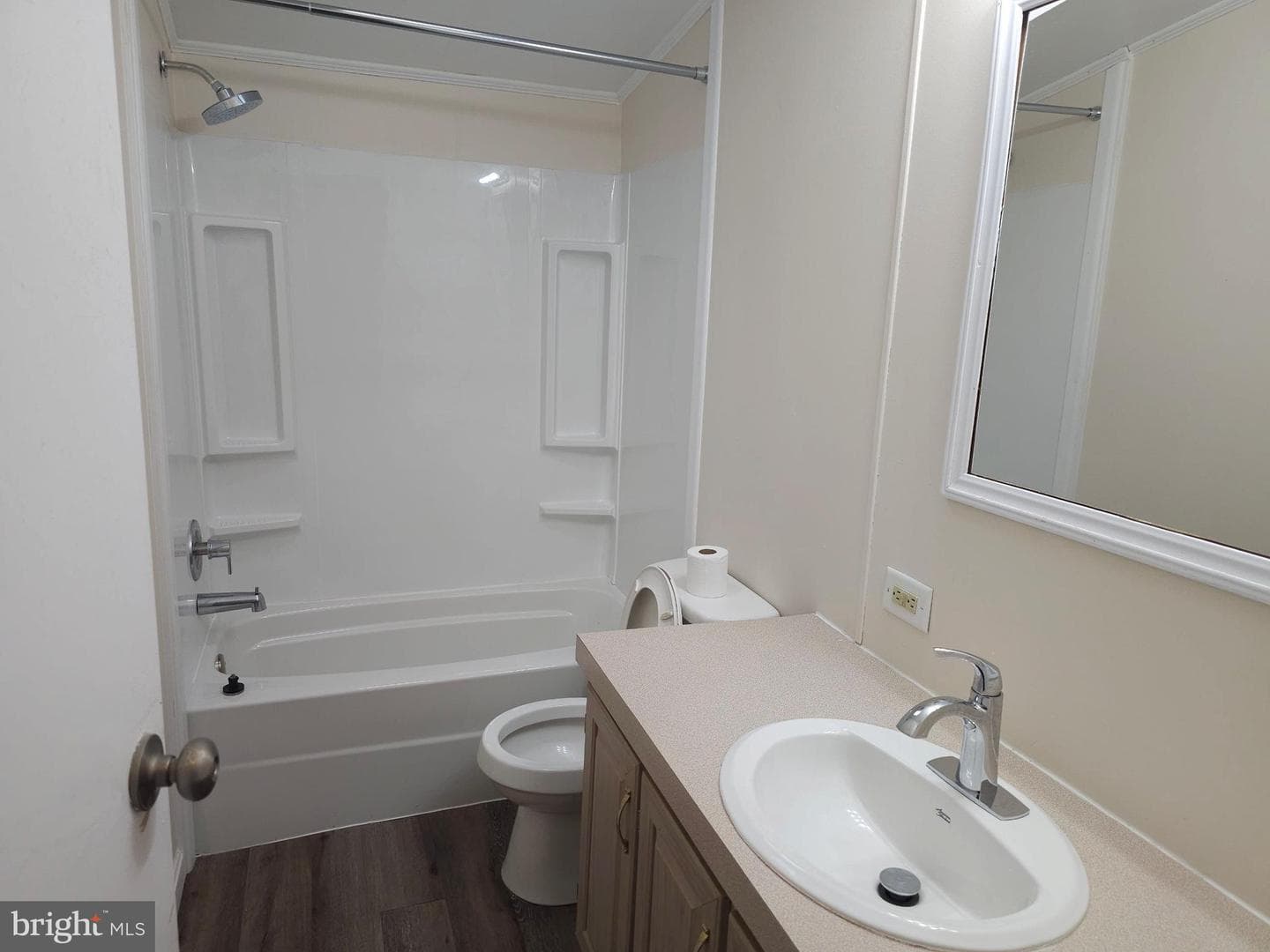 415 Meadow Lane photo 9