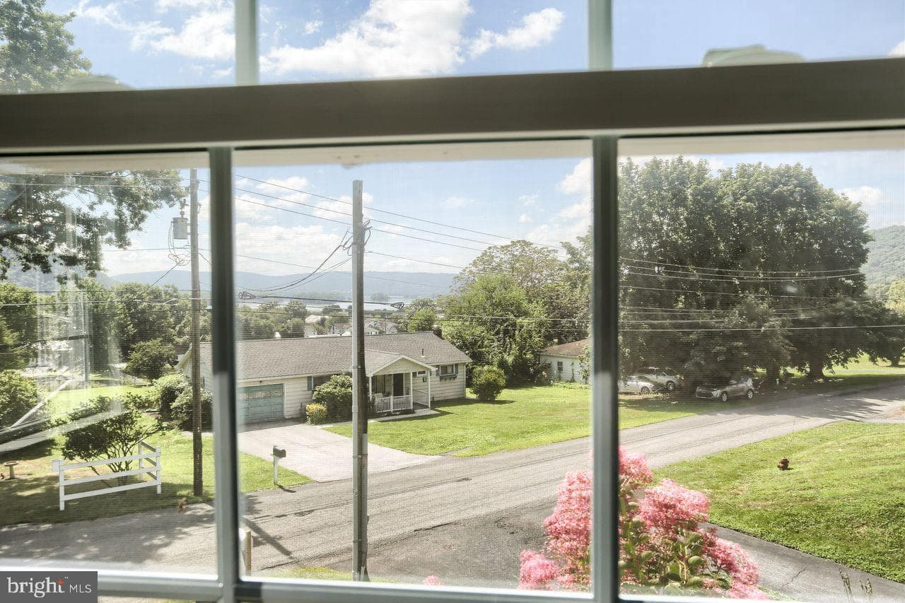 110 Aucker Street photo 13