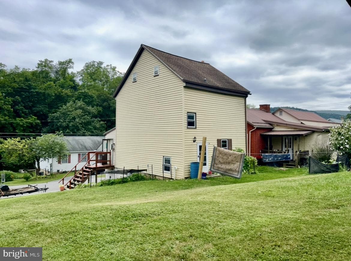 209 E Water Street photo 18