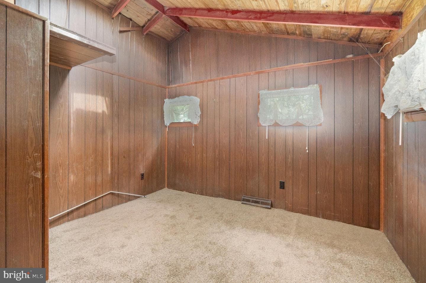 94 Meadow Brook Drive photo 10