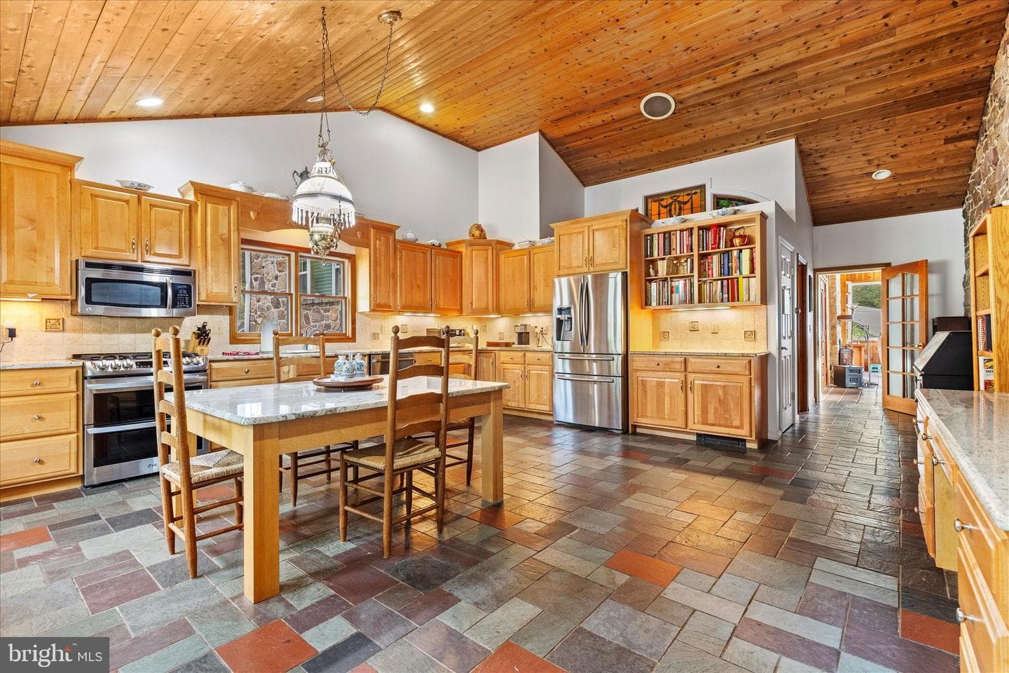 875 Valley Road photo 11