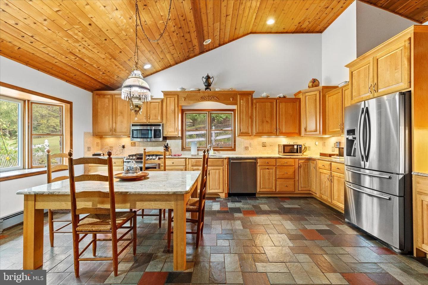875 Valley Road photo 13
