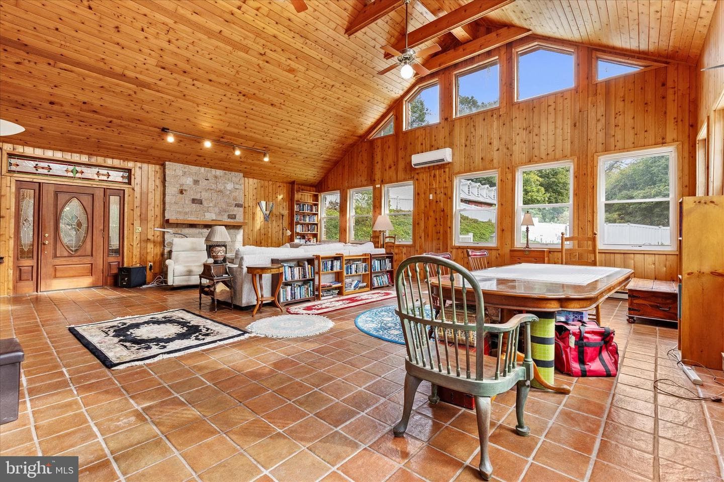 875 Valley Road photo 20