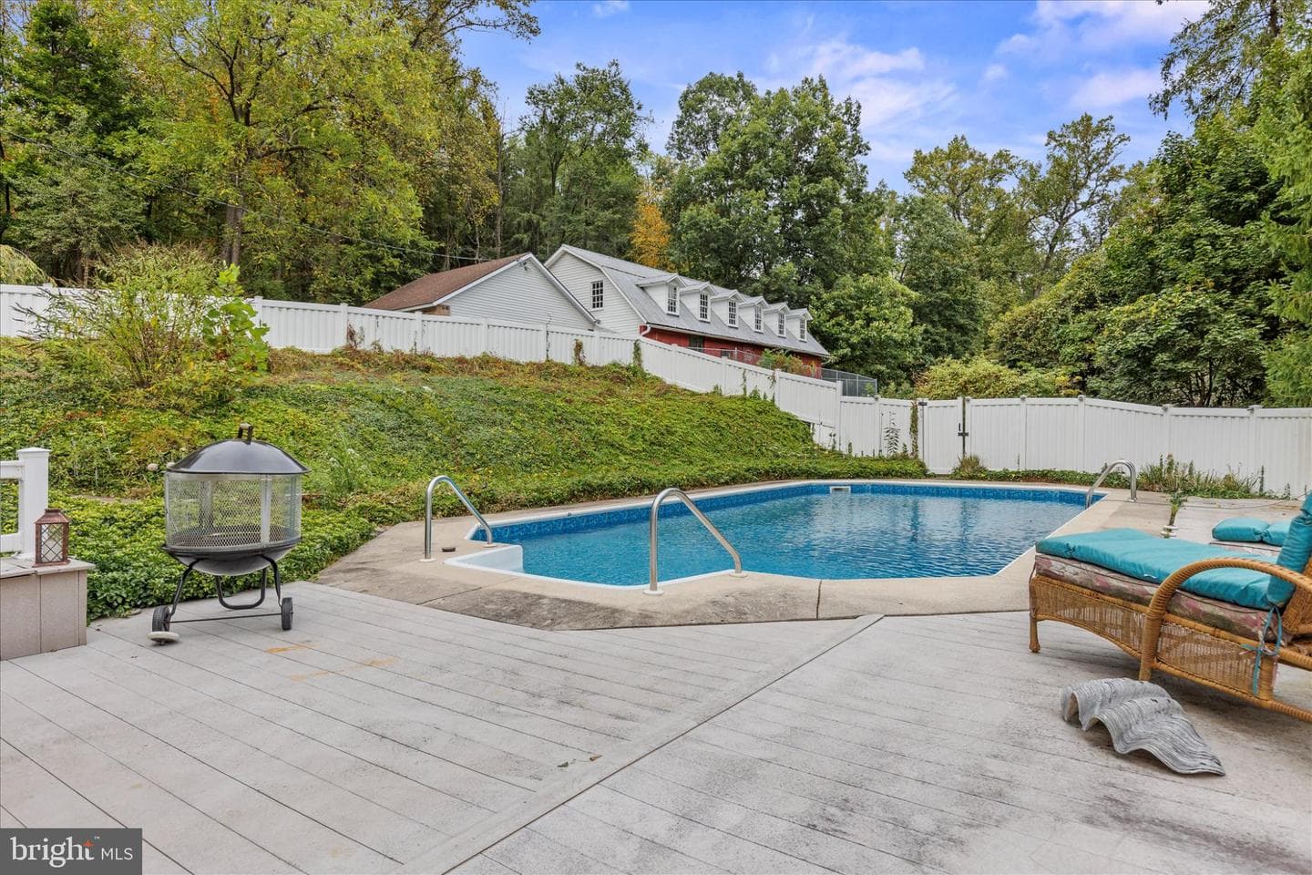 875 Valley Road photo 51
