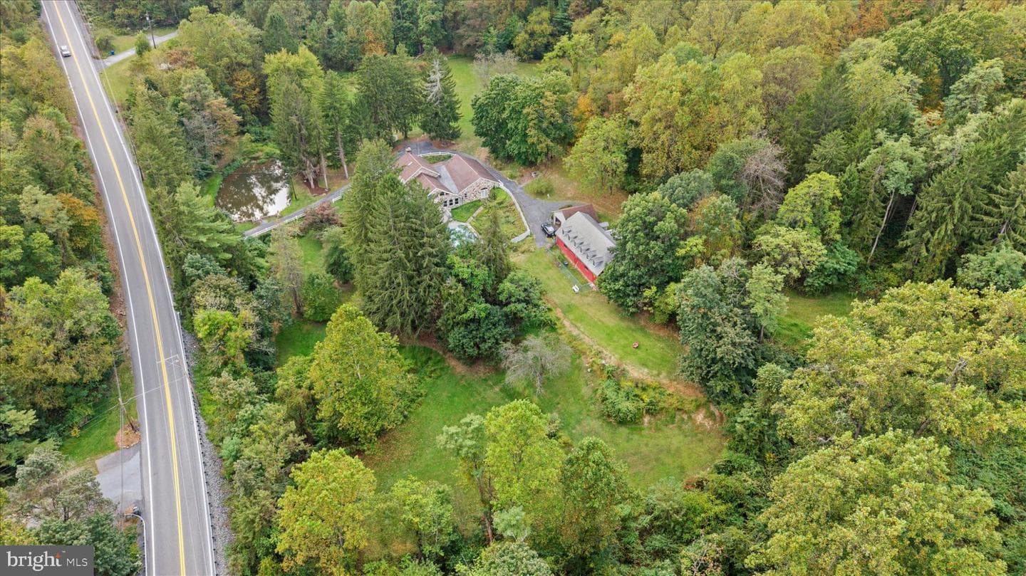 875 Valley Road photo 52