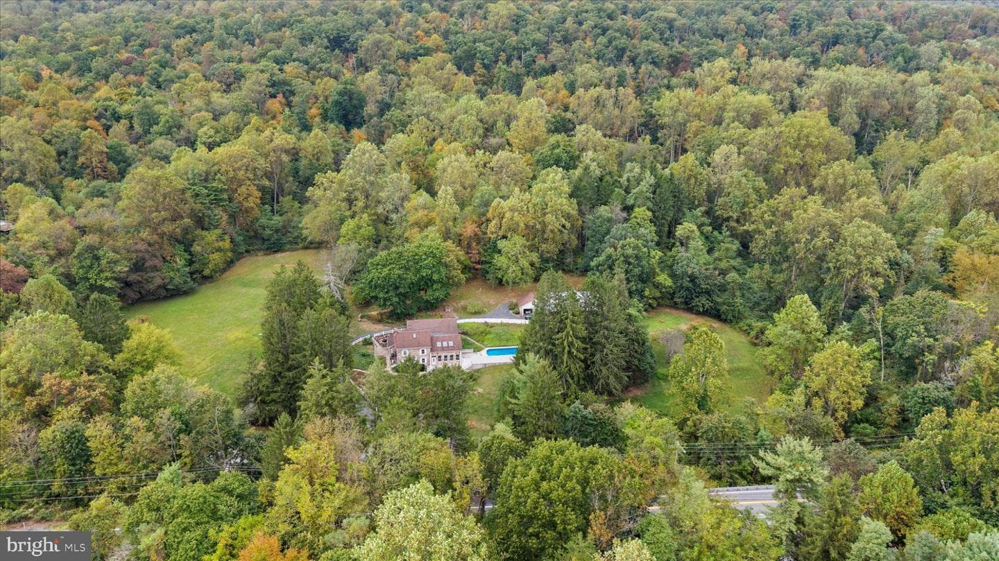 875 Valley Road photo 63