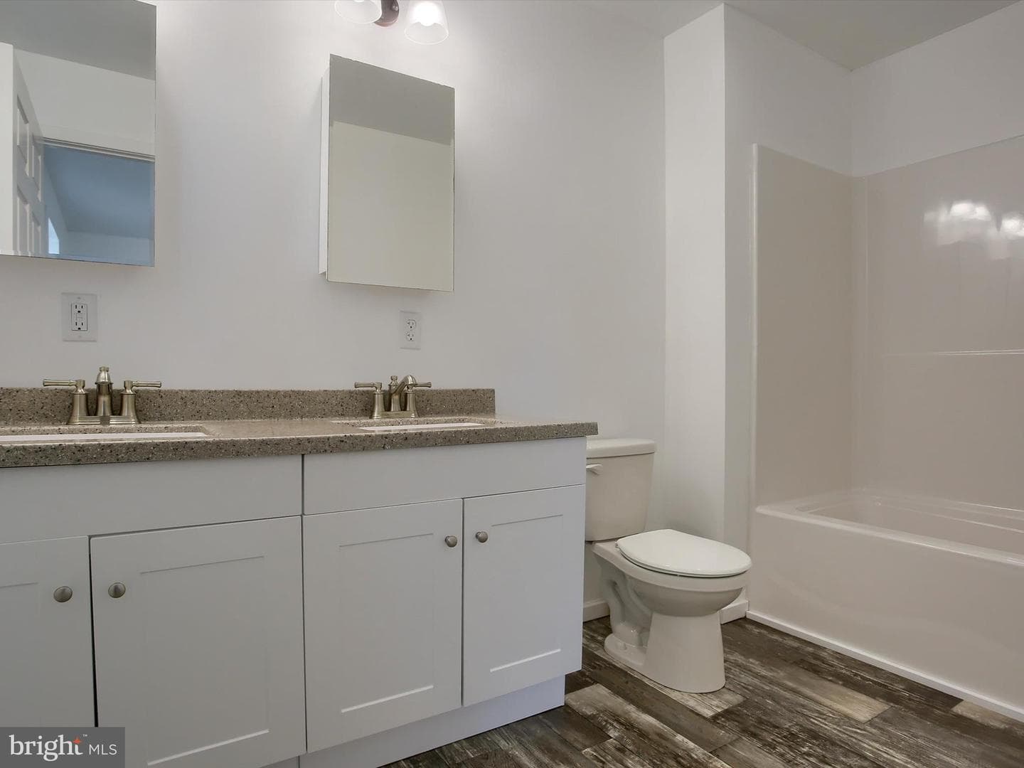 211 N Market Street photo 18