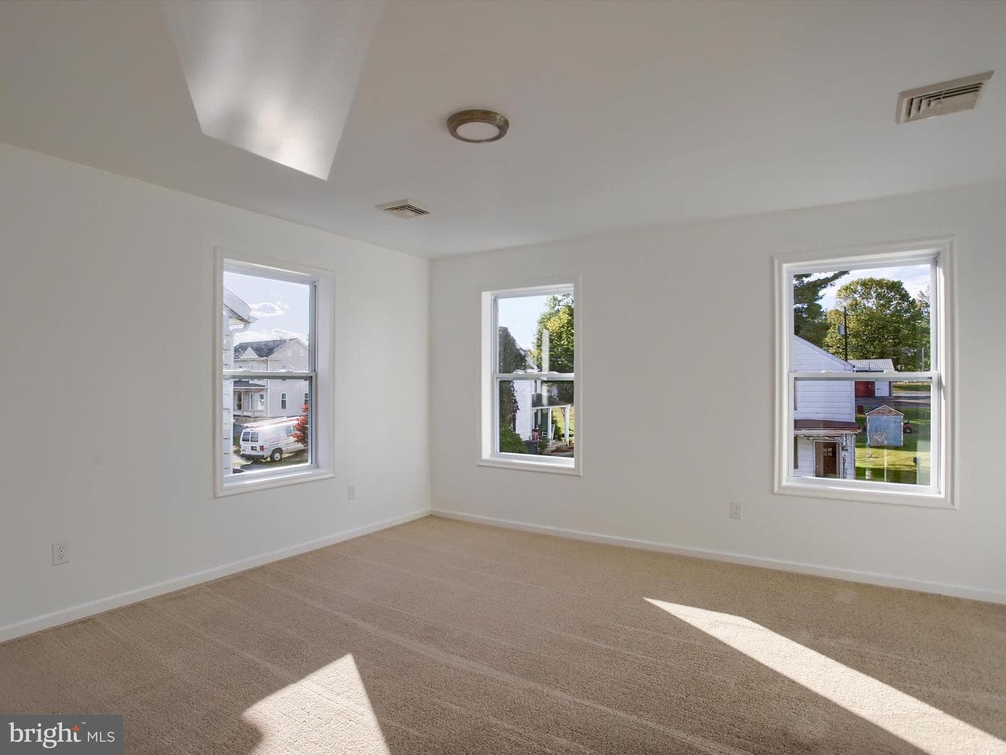 211 N Market Street photo 19