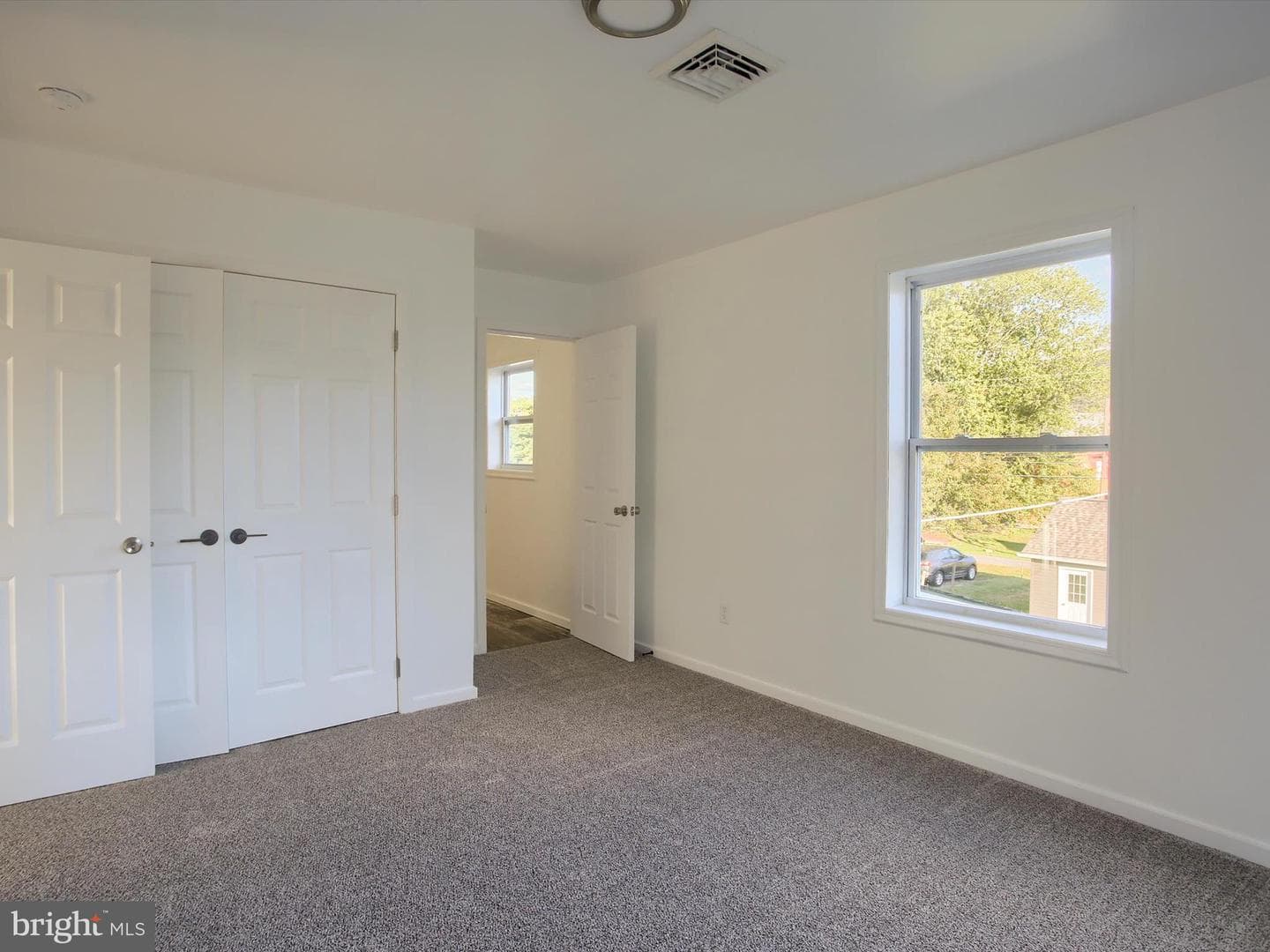 211 N Market Street photo 23
