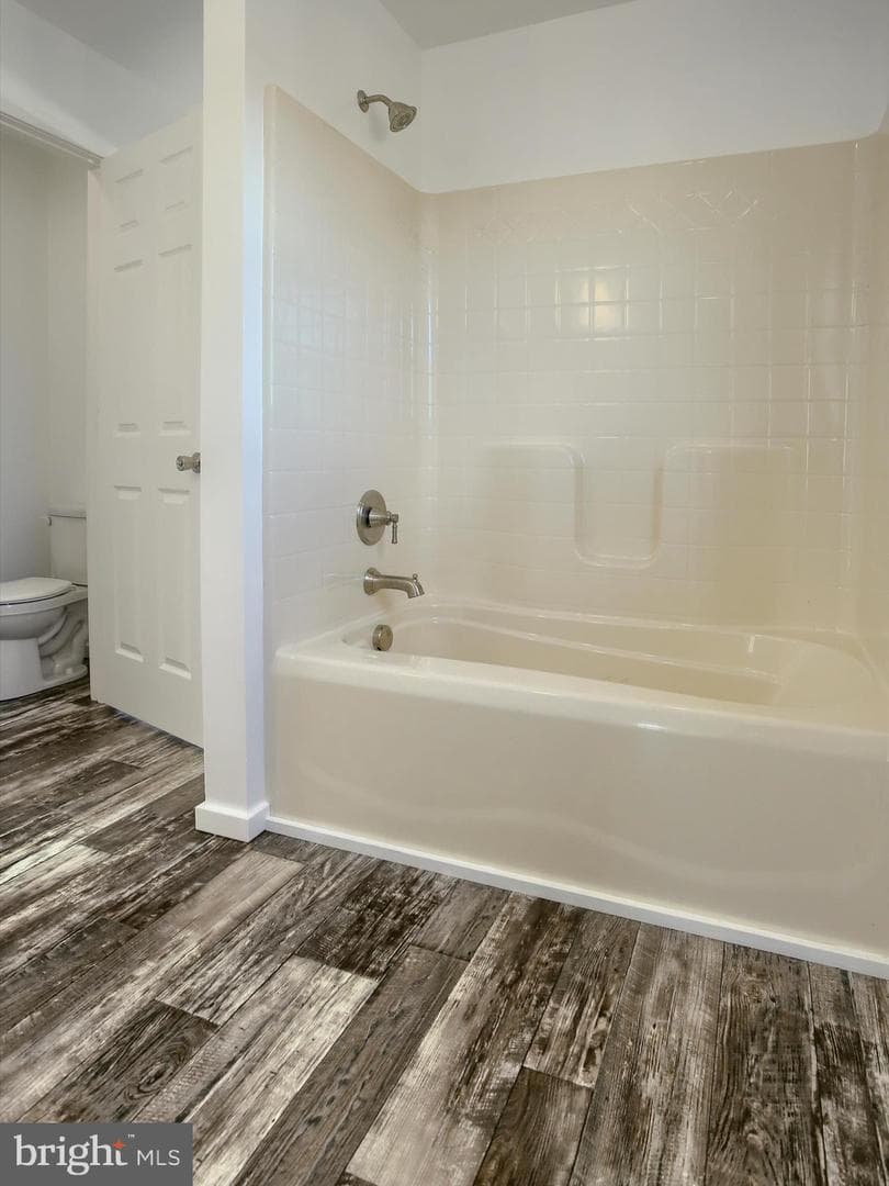 211 N Market Street photo 24