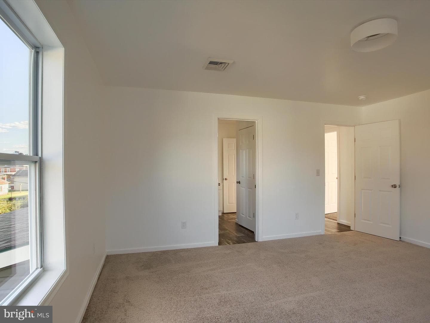 211 N Market Street photo 26