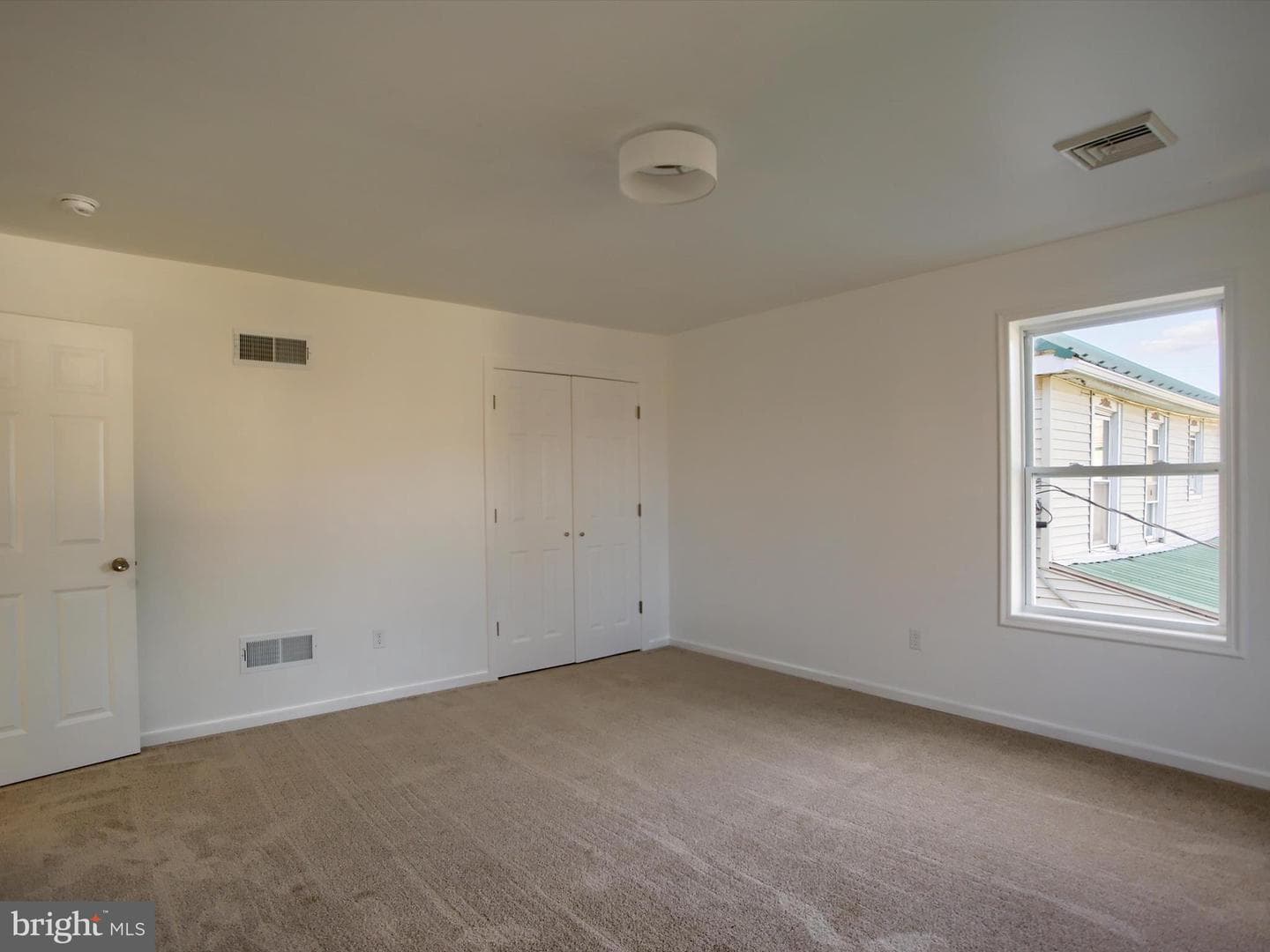 211 N Market Street photo 27