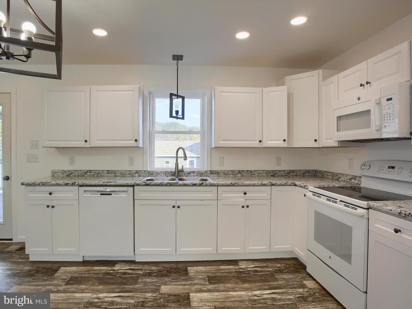 211 N Market Street photo 9