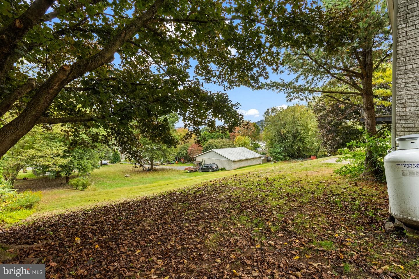 1010 N Lincoln Street photo 12