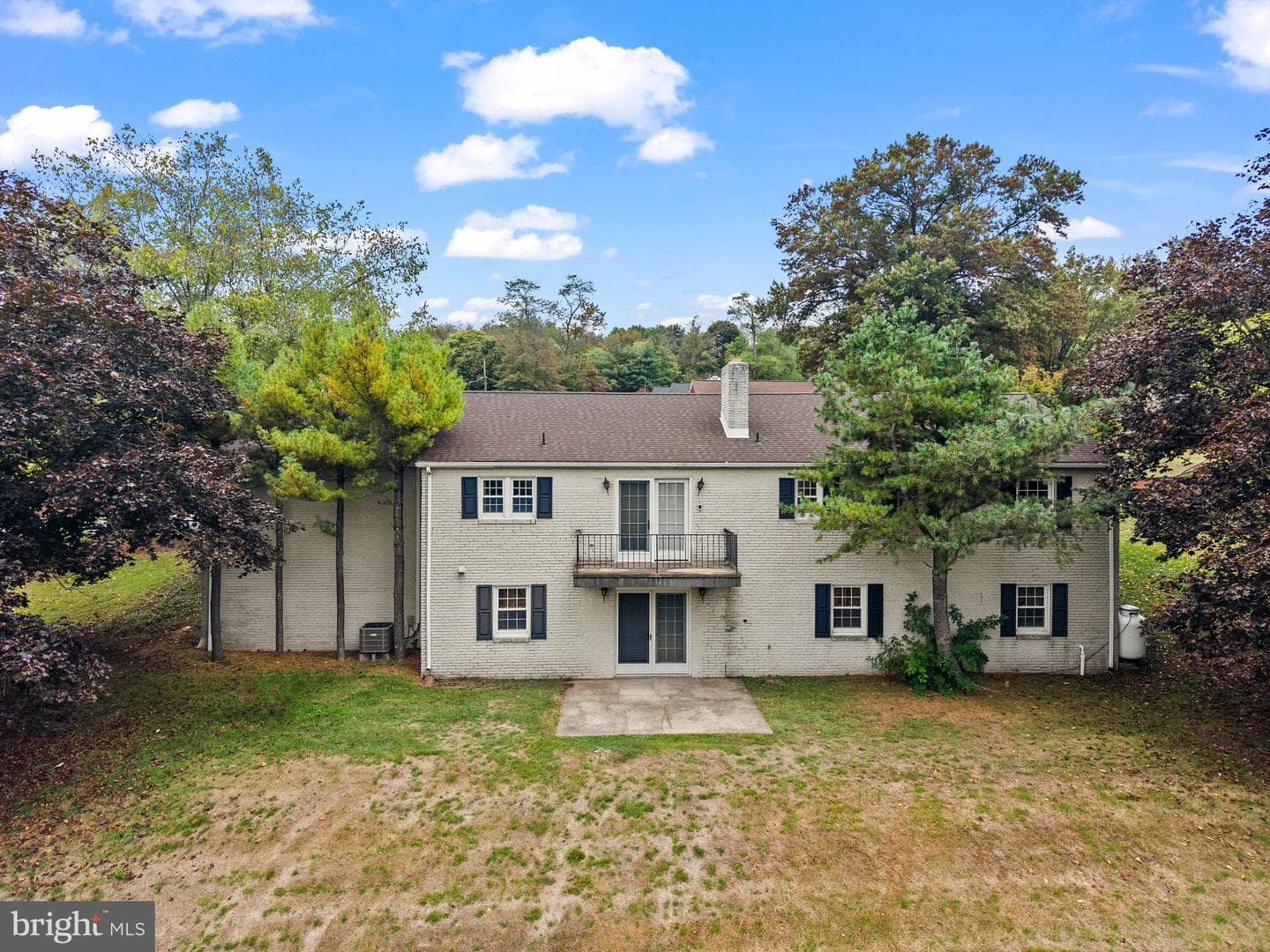 1010 N Lincoln Street photo 16