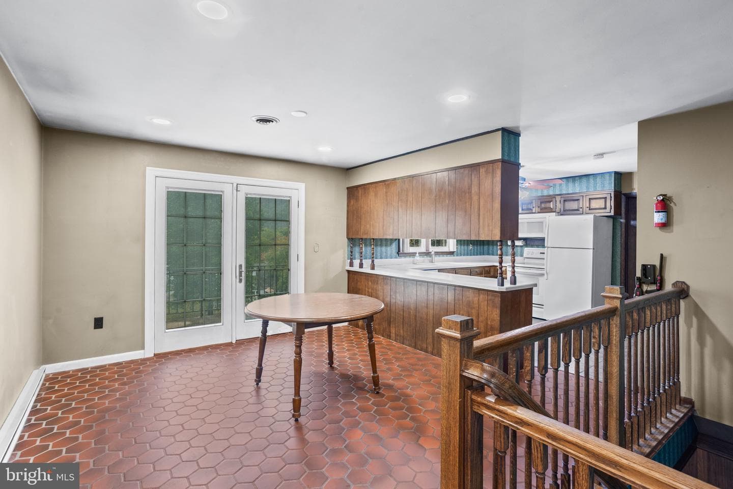 1010 N Lincoln Street photo 18