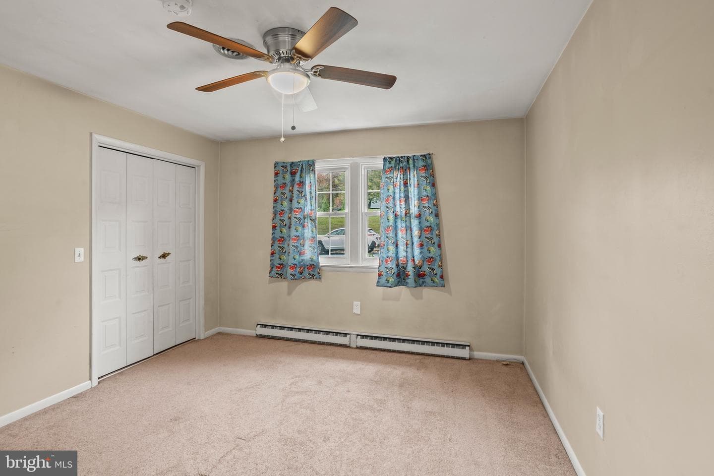 1010 N Lincoln Street photo 27