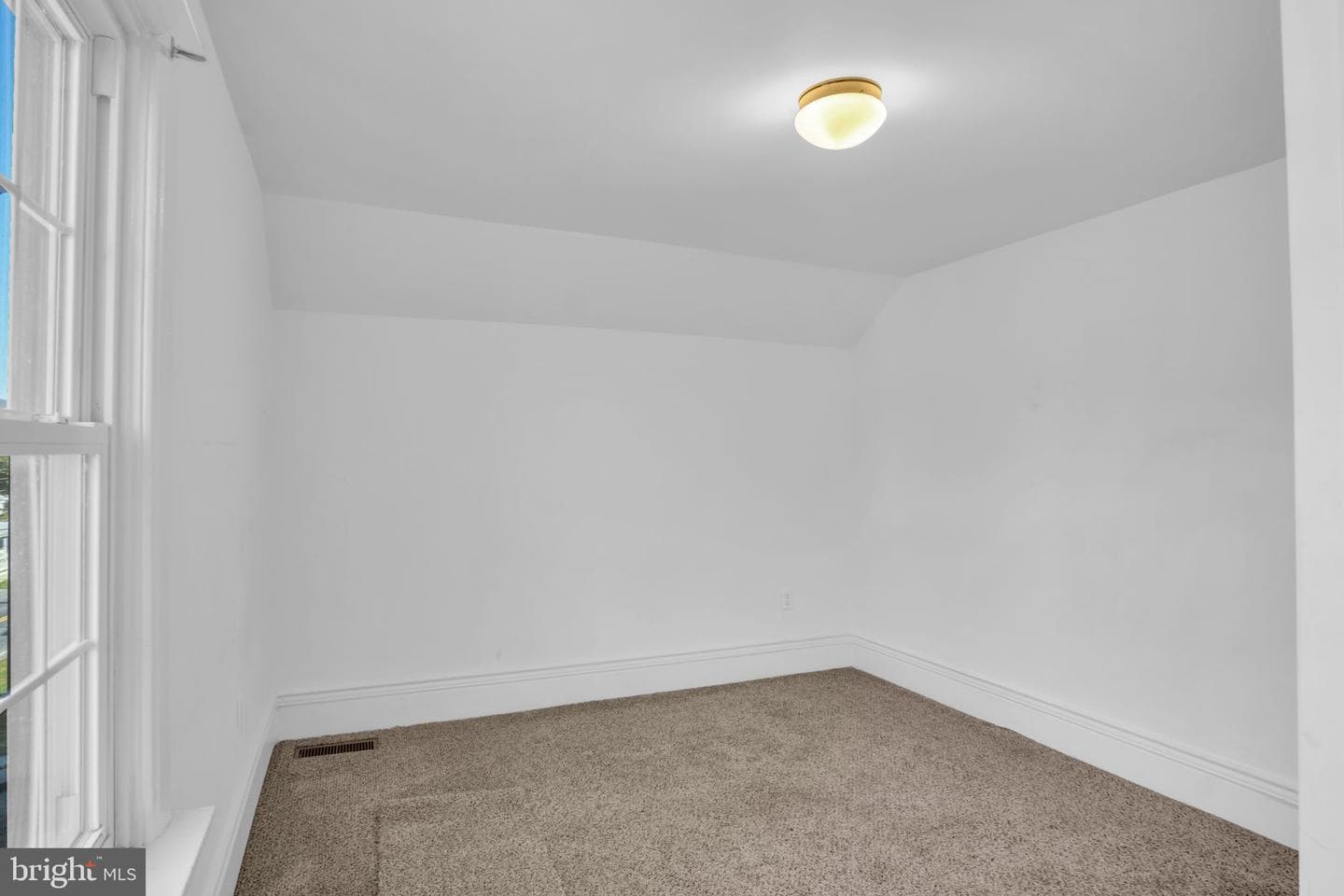 111 Tuscarora Path photo 16
