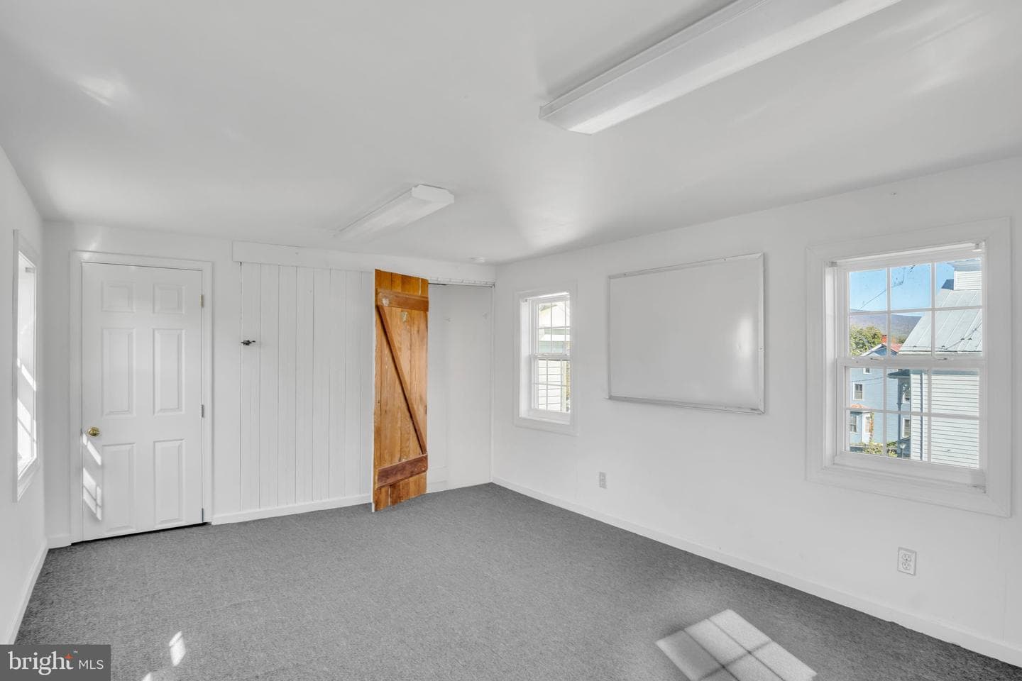 111 Tuscarora Path photo 5