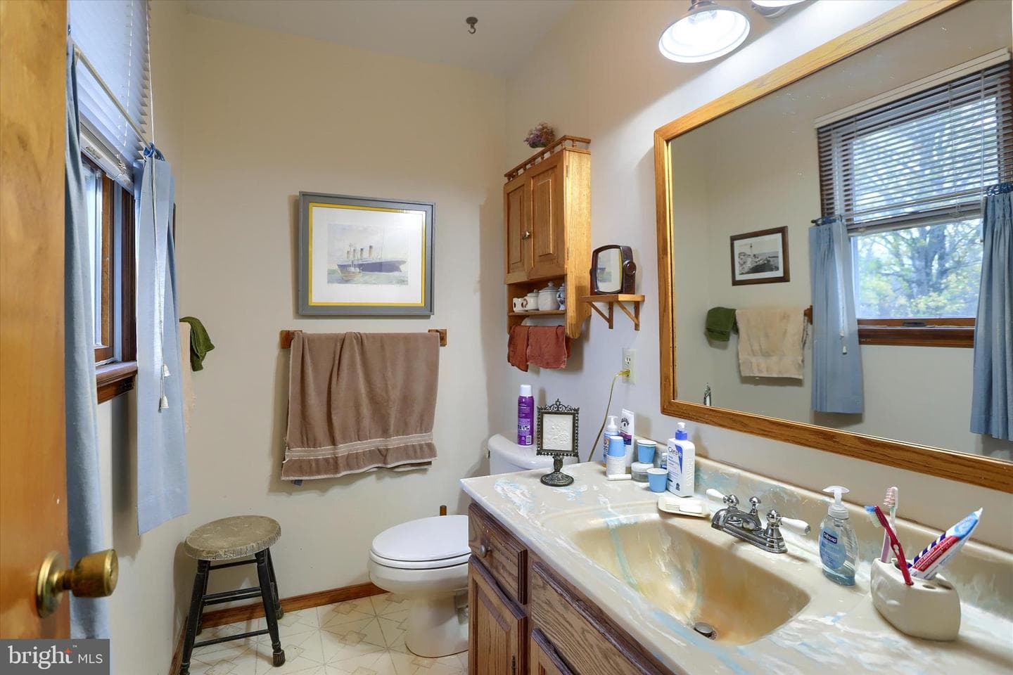 2751 Middle Ridge photo 15