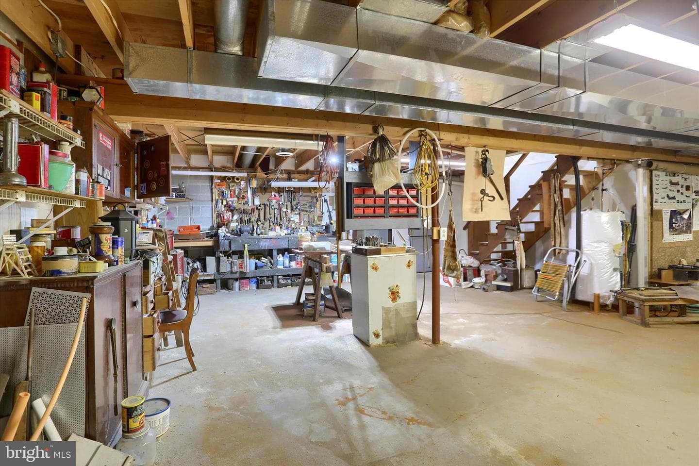 2751 Middle Ridge photo 23