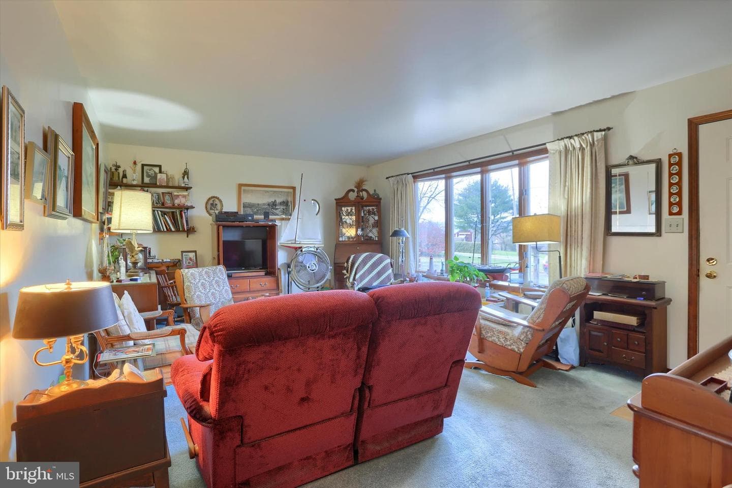 2751 Middle Ridge photo 3