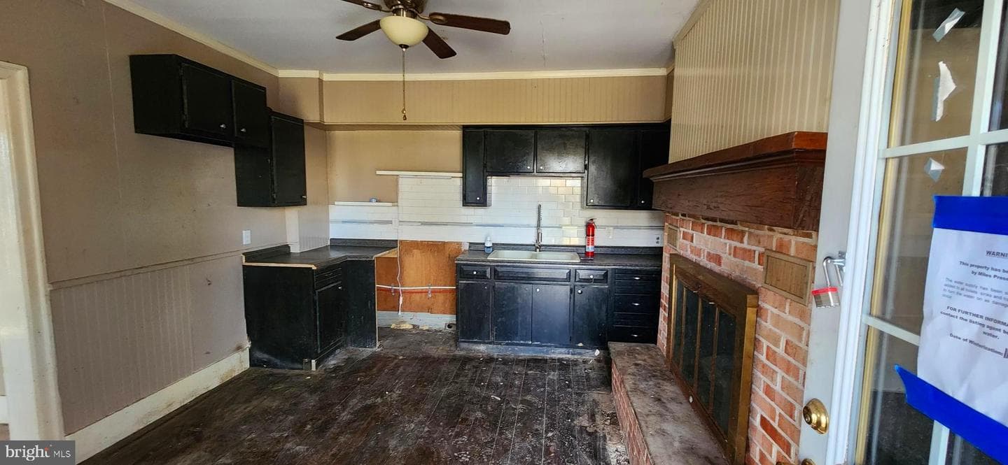 734 Bridgeport Road photo 11