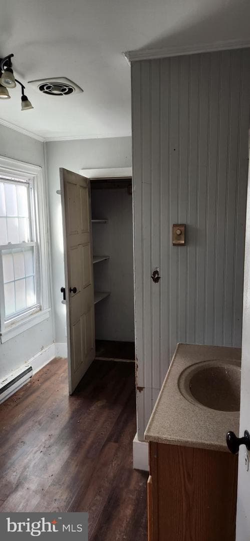 734 Bridgeport Road photo 32