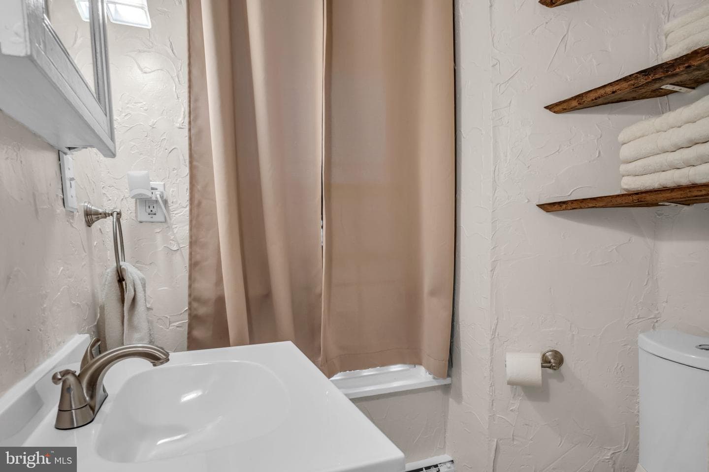 440 Gantt Street photo 20