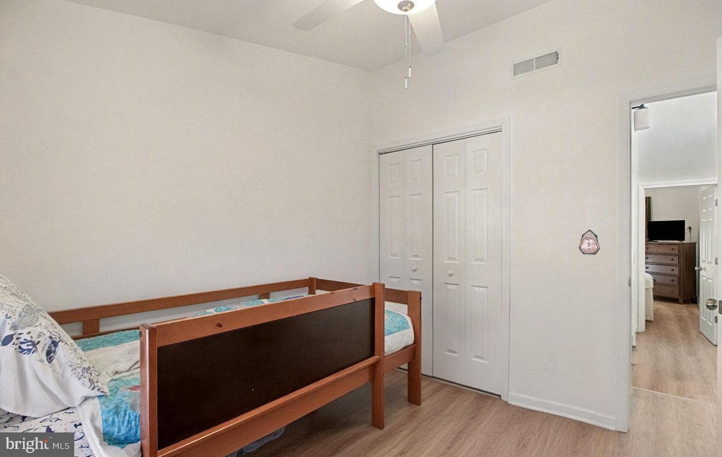 75 Petersburg Lane photo 14